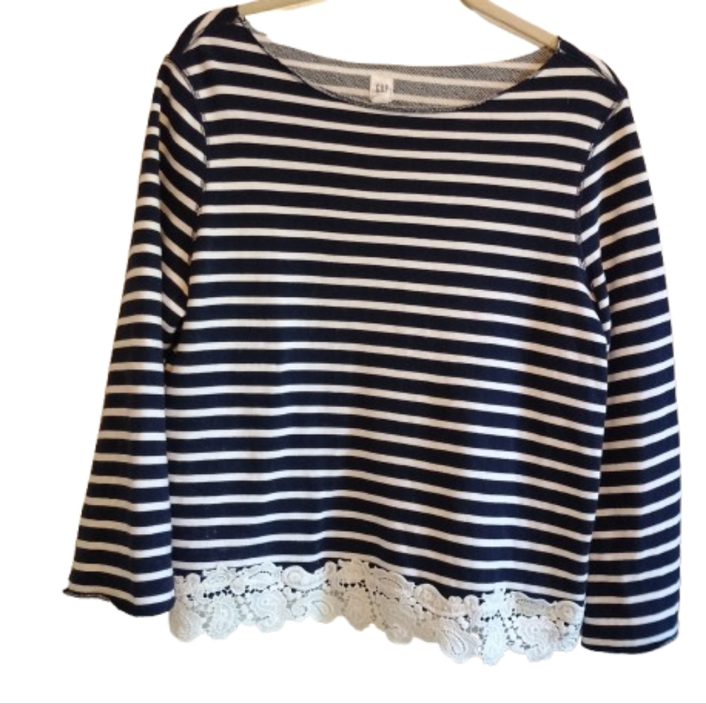 GAP Navy White Striped Long Sleeve Top M Crochet Lace Hem Nautical Cottagecore